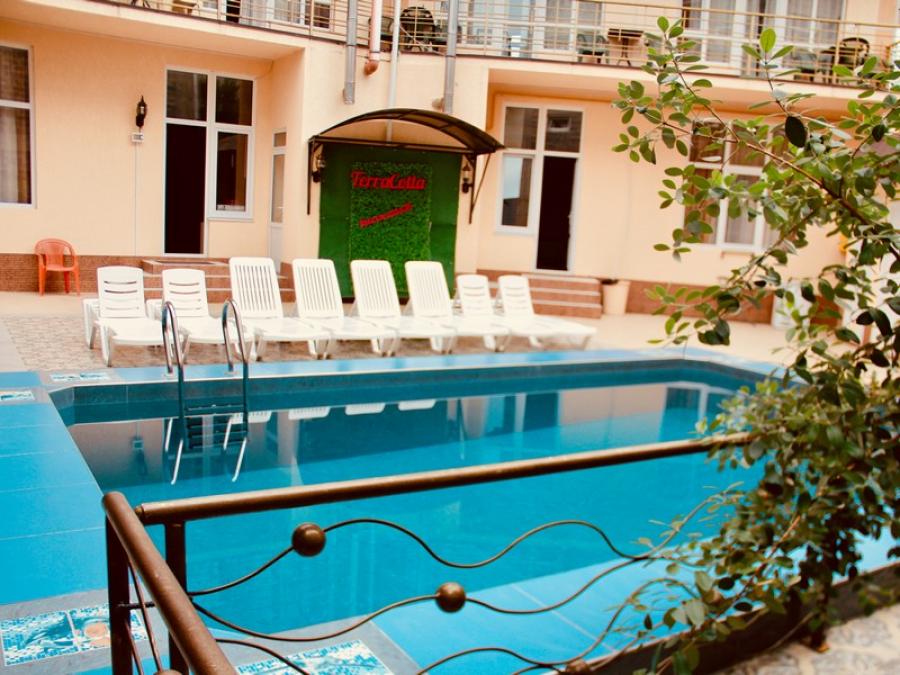 Norma Terra Cotta Inn Telegraph