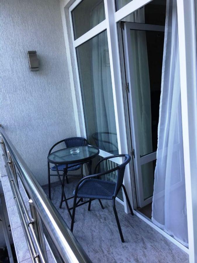 Номер «Стандарт улучшенный с балконом» гостевого дома «Оганес» - фото №123953