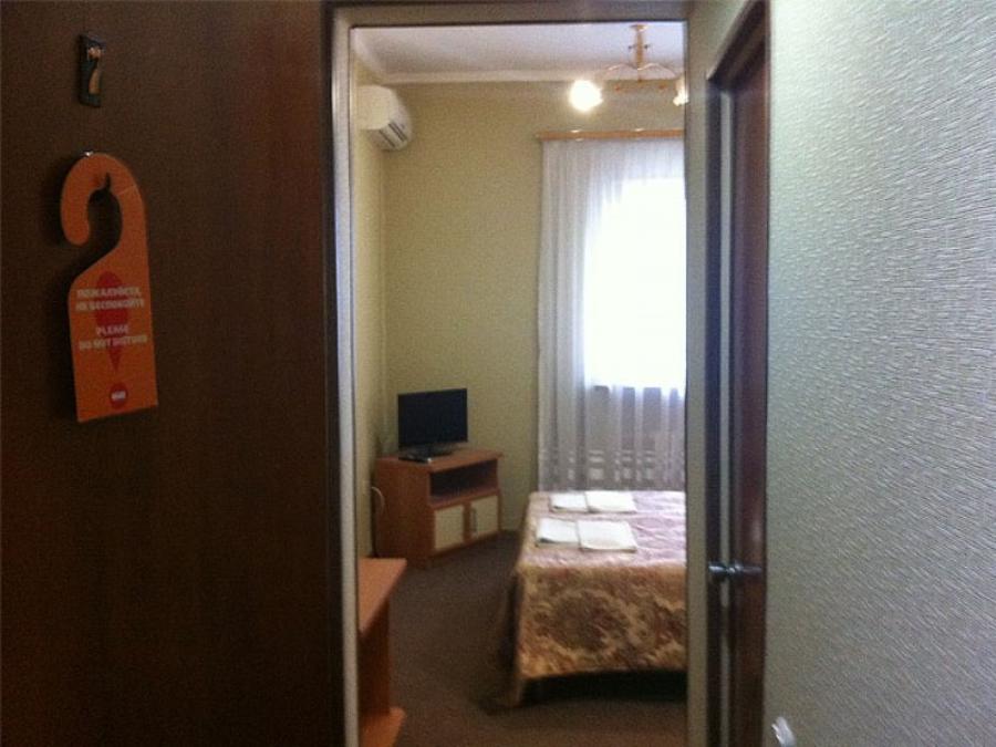 Номер «Полулюкс » мини-гостиницы «Светлана» - фото №138253