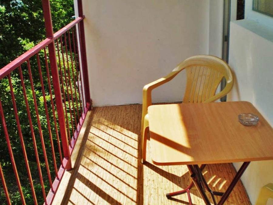 Номер «Стандартный с балконом №5, №6 » гостевого дома «Хот-Алушта» - фото №17458