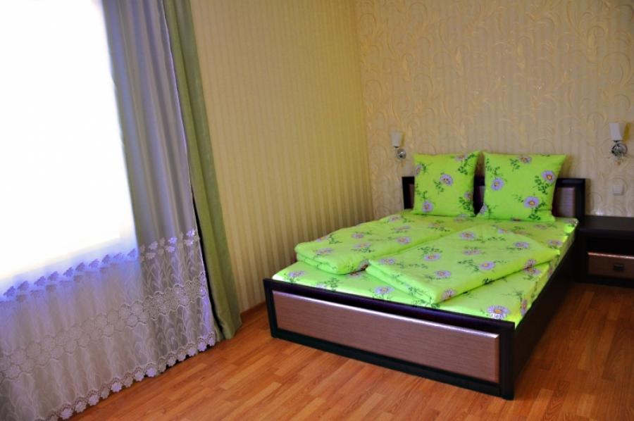 Номер «Люкс семейный» гостиницы «Светлана» - фото №27511
