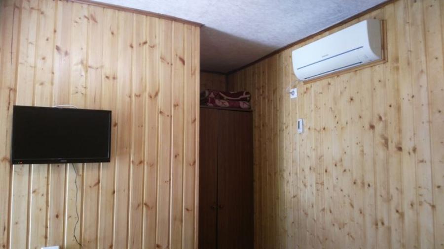 Номер «Полулюкс 3х-местный» гостиницы «Мини-гостиница Дворик на Крымской» - фото №94025