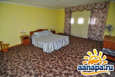 Гостиница Мини-гостиница Лотос в Анапе «С удобствами на блок»