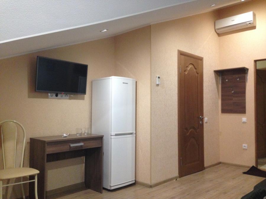 Номер «Люкс 1-комнатный» гостиницы «Мини-гостиница На Пролетарской» - фото №94659