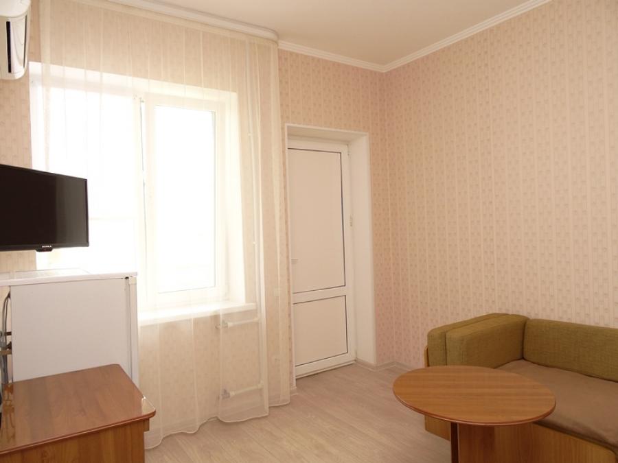 Номер «С удобствами 1-комнатный» гостиницы «Мини-гостиница На Кати Соловьяновой» - фото №94226