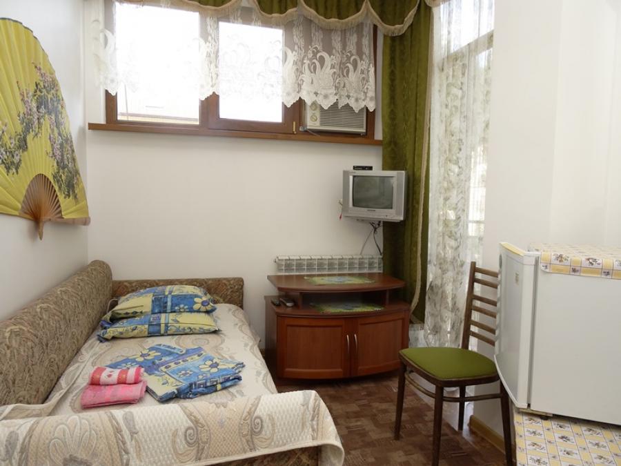 Номер «Эконом с удобствами на этаже» гостиницы «Мини-гостиница Крымская 260» - фото №94312