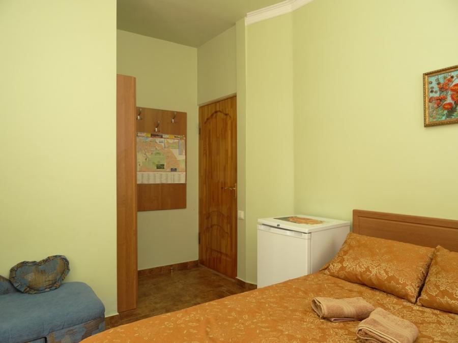 Номер «Эконом с удобствами на этаже» гостиницы «Мини-гостиница Крымская 260» - фото №94316
