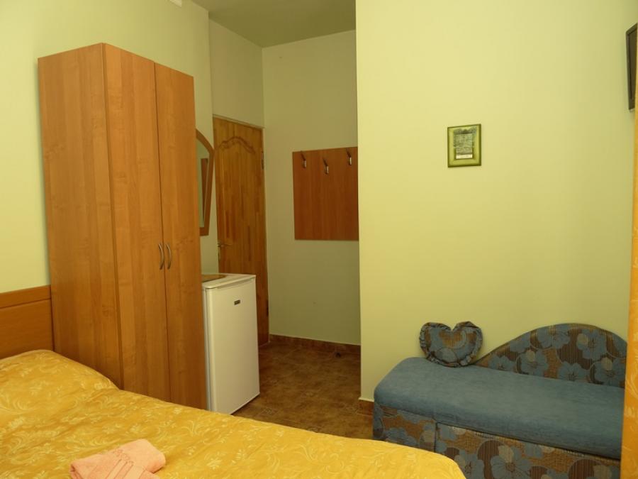 Номер «Стандарт с удобствами» гостиницы «Мини-гостиница Крымская 260» - фото №94297