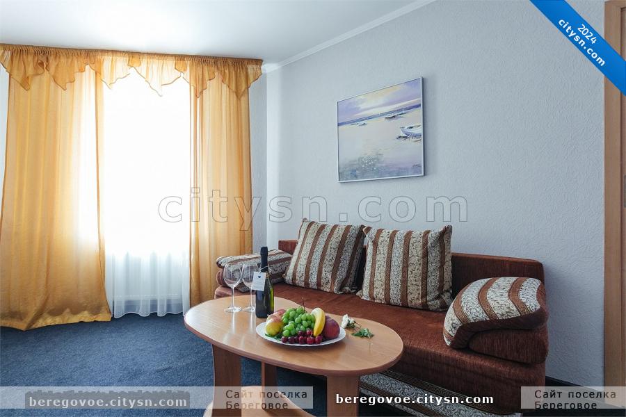Номер «Двухкомнатный комфорт с балконом» гостиницы «Бригантина» - фото №234534