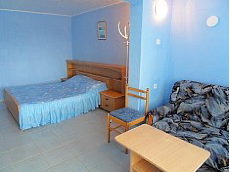 Номер «Полулюкс 1-комнатный» гостевого дома «Голубая Бухта» - фото №125645