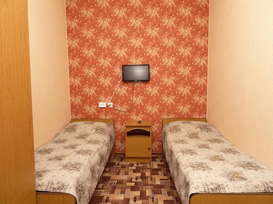 Номер «Стандарт с балконом» гостиницы «Мини-гостиница Аленушка» - фото №85601