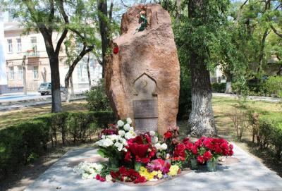 Фото обьекта Памятник жертвам депортации крымско-татарского народа №221093