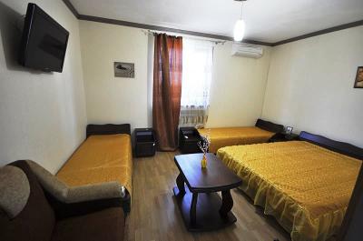 Мини-гостиница Оазис «2х-комнатный с кухней »