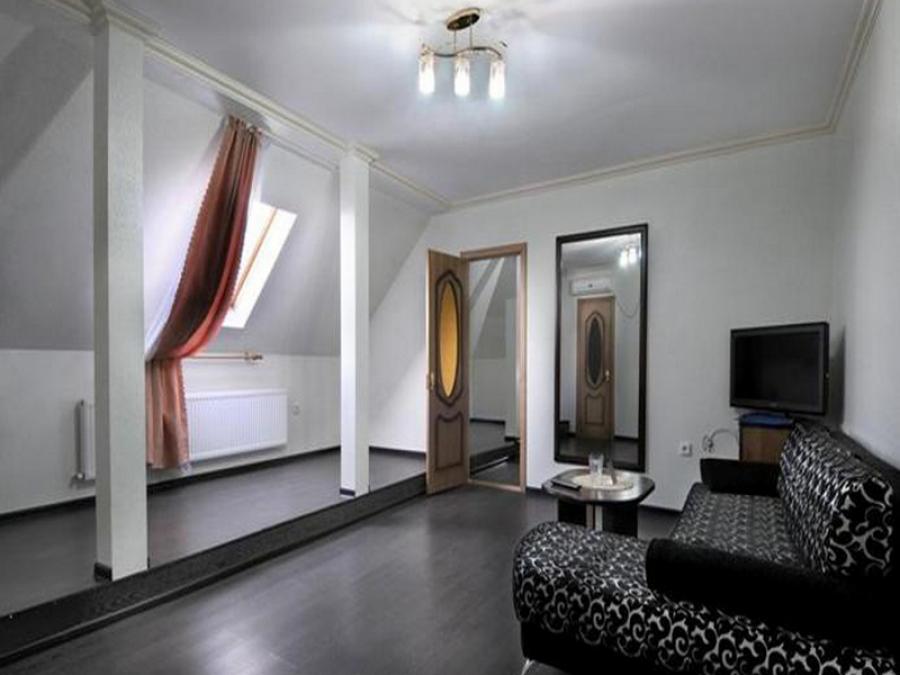 Номер «Делюкс 2х-комнатный (мансарда)» гостиницы «Приморская» - фото №57008