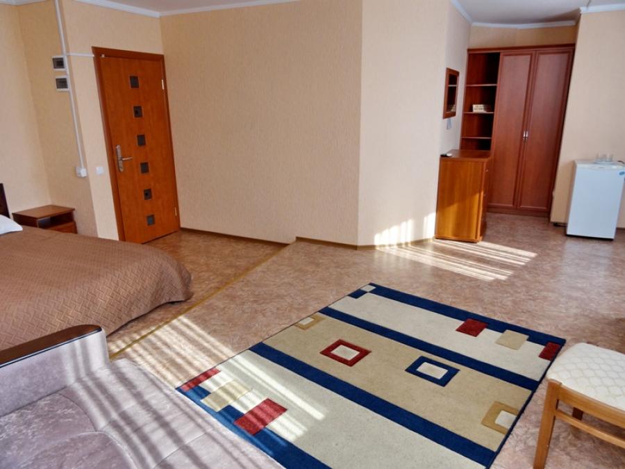 Номер «1-комнатный 3х-местный без балкона с видом на море (№ 25, 26, 27, 28)» гостиницы «Богема» - фото №20297