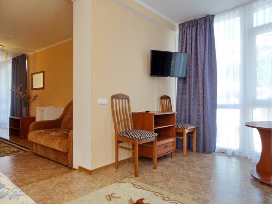 1-комнатный 3х-местный с балконом с видом на фонтан (№ 22, 23, 29) - Гостиница - Богема - Гурзуф - Крым
