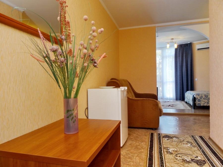 1-комнатный 3х-местный с балконом с видом на фонтан (№ 22, 23, 29) - Гостиница - Богема - Гурзуф - Крым