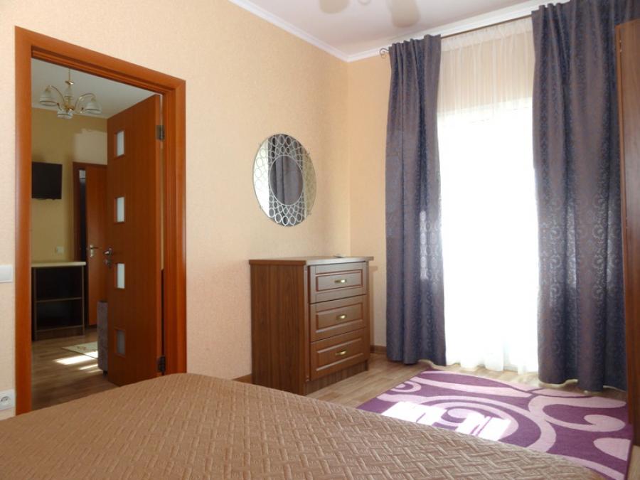 Номер «2х-комнатный 3х-местный с балконом (№ 5, 7)» гостиницы «Богема» - фото №20318