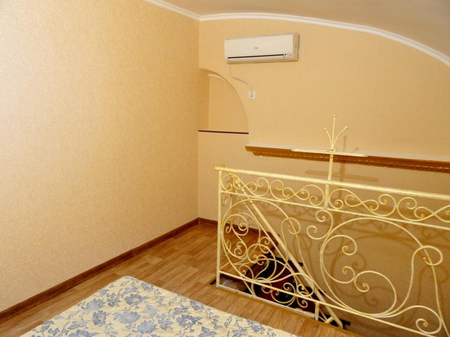 Номер «2х-комнатный 3х-местный в двух уровнях с лоджией (№ 2, 4)» гостиницы «Богема» - фото №20321