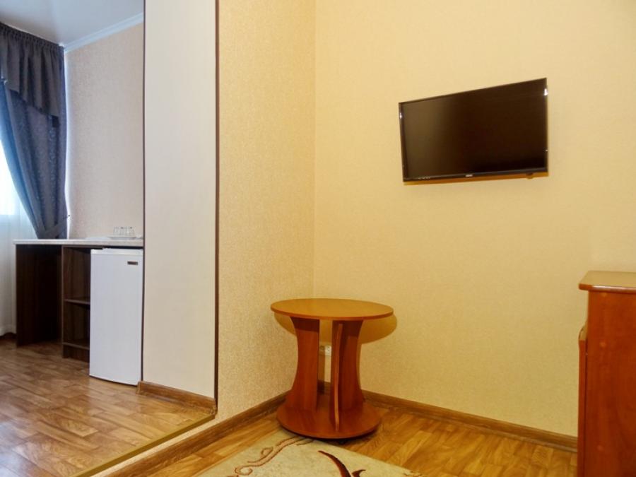 Номер «2х-комнатный 3х-местный в двух уровнях с лоджией (№ 2, 4)» гостиницы «Богема» - фото №20322