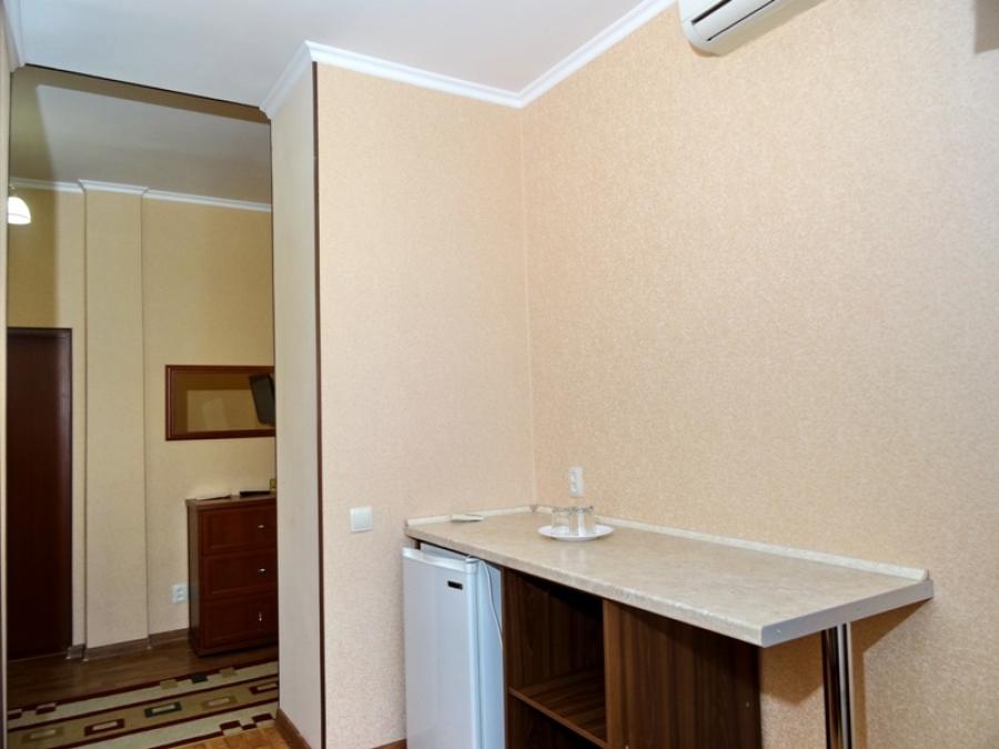 Номер «2х-комнатный 3х-местный в двух уровнях с лоджией (№ 2, 4)» гостиницы «Богема» - фото №20327