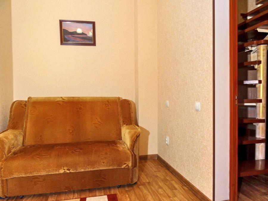Номер «2х-комнатный 3х-местный в двух уровнях с лоджией (№ 2, 4)» гостиницы «Богема» - фото №20328