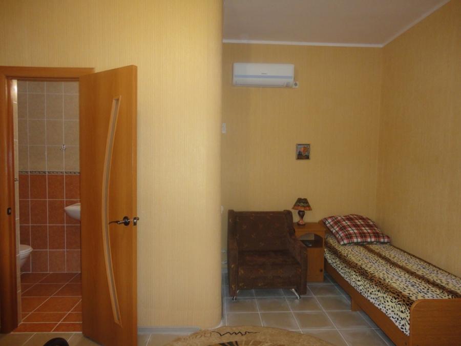Номер «Люкс 2х-комнатный» гостевого дома «Оазис» - фото №97435