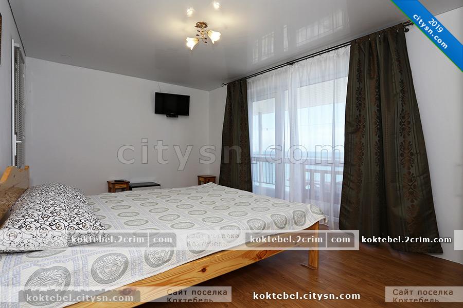 Номер «Двухкомнатный 6-и местный номер с балконом и видом на море №16-17,12-25, 10-11» гостиницы «Отель Крым» - фото №151377