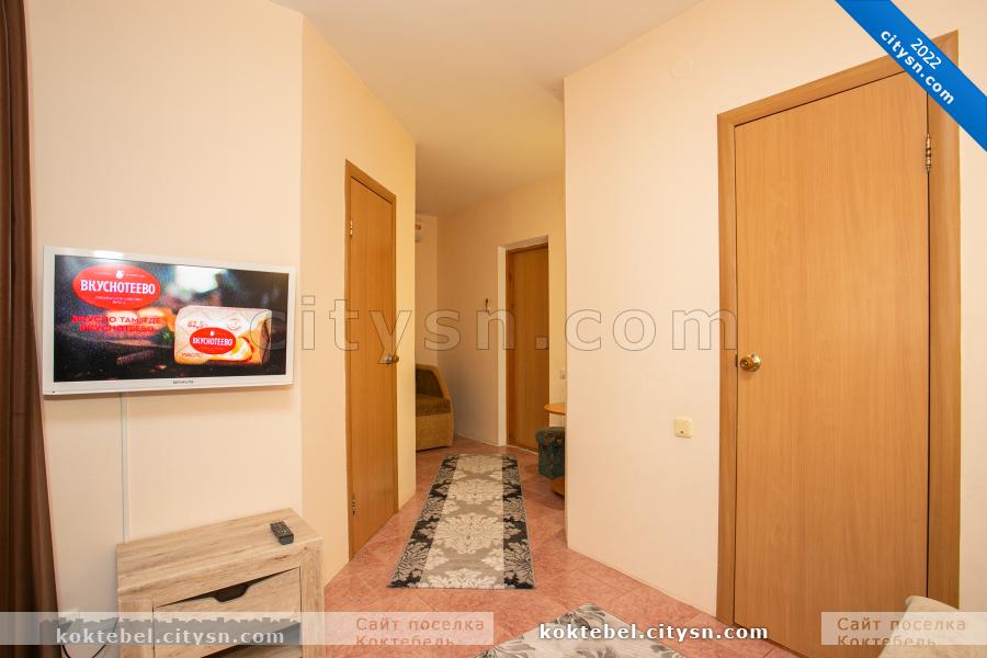 Номер «Двухкомнатый апартамент с балконом (второй этаж)» гостевого дома «Casa de Lara» - фото №231290