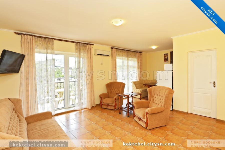 Номер «Двухкомнатные  апартаменты на втором этаже» гостевого дома «Семирамида» - фото №218882