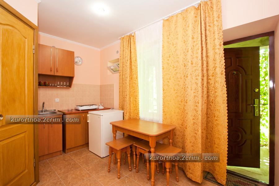 Номер «Двухкомнатные номера с кухней» частного сектора «Дачные домики у Медовки» - фото №3859