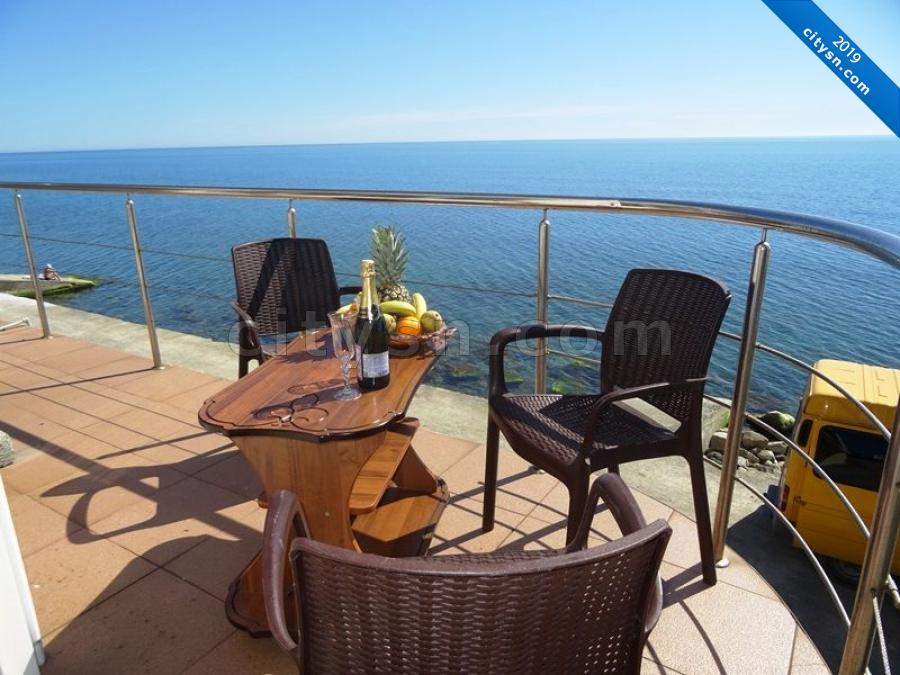 Номер «VIP с балконом и видом на море №3» эллинга «Морской Ангел» - фото №208917