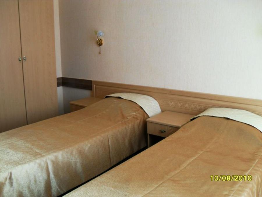 Номер «Стандарт 2х-местный» гостиницы «Салют» - фото №79166