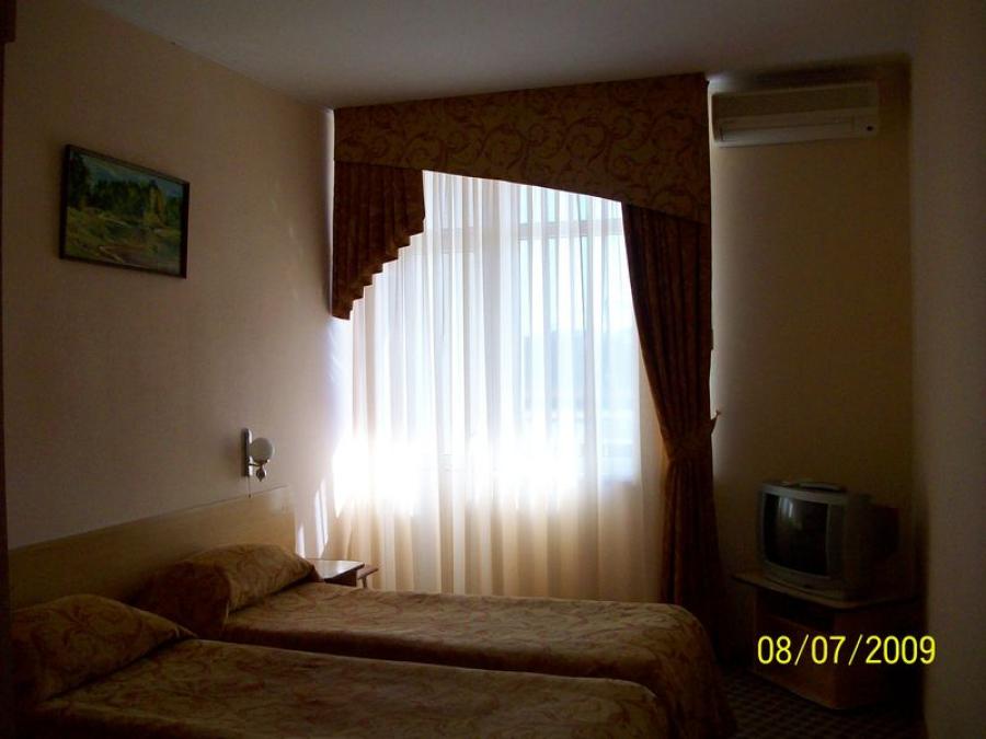 Номер «Стандарт 3х-местный» гостиницы «Салют» - фото №79168