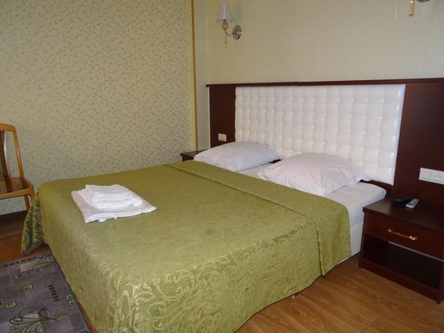 Номер «Полулюкс   » гостиницы «Черномор» - фото №79265
