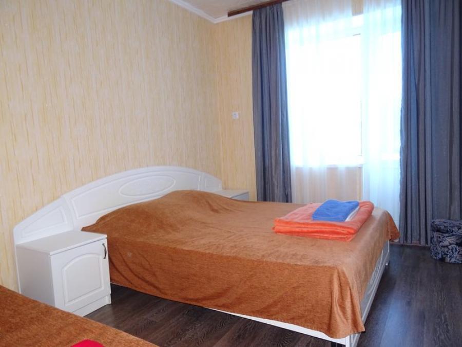 Номер «Полулюкс   » гостиницы «Черномор» - фото №79280