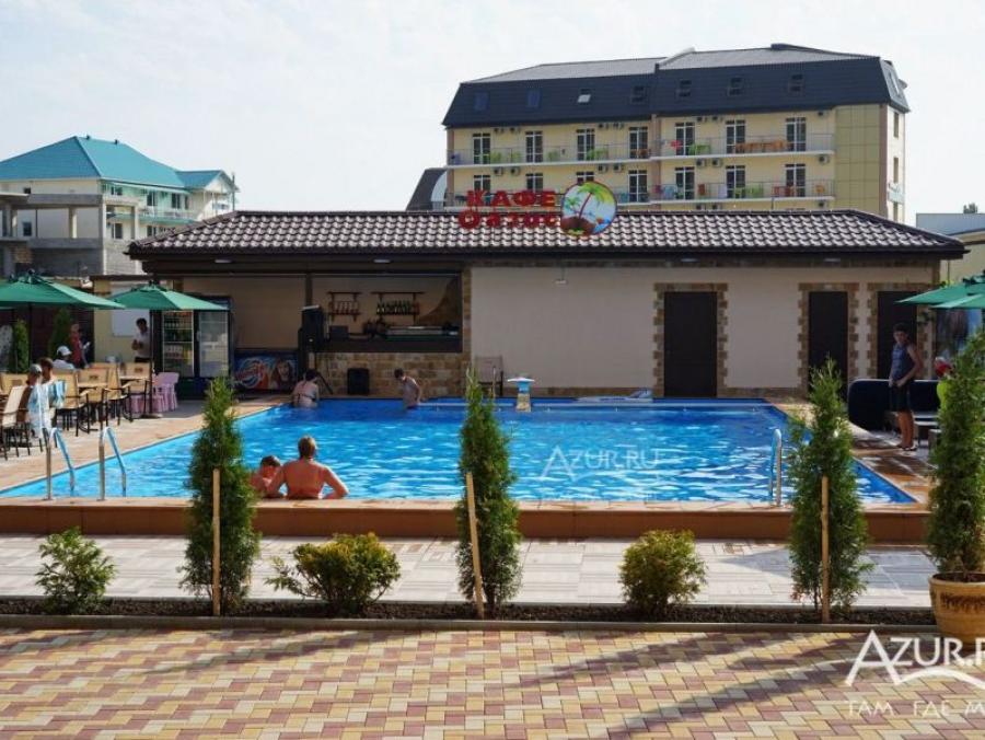 Отели в новомихайловке. Новомихайловка отель Golden Resort. Гостевой дом Голден Резорт Новомихайловский. Golden Resort Туапсе Новомихайловский. Туапсе Новомихайловский отели.