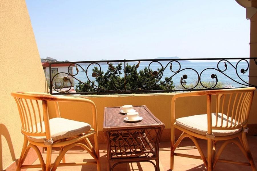 Номер «2х-местный у моря с балконом» гостиницы «Елена Мини-отель» - фото №14096