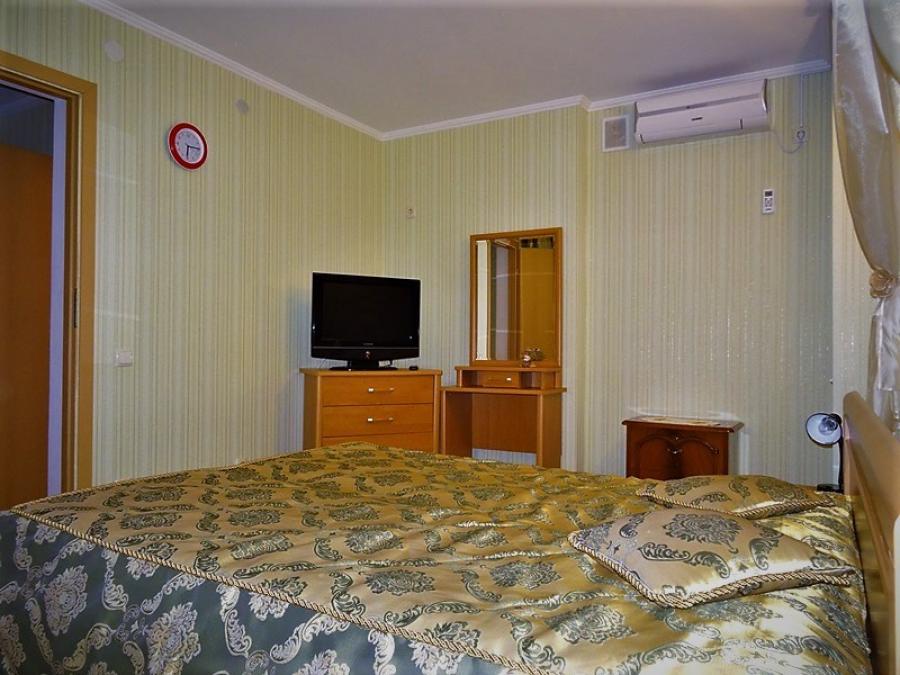 Номер «Люкс 2х-комнатный» гостиницы «Максим» - фото №37397