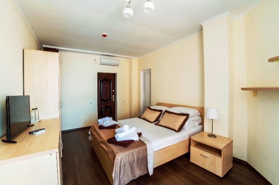 Номер «Стандарт с двуспальной кроватью» гостиницы «Ravenna Mare» - фото №37571