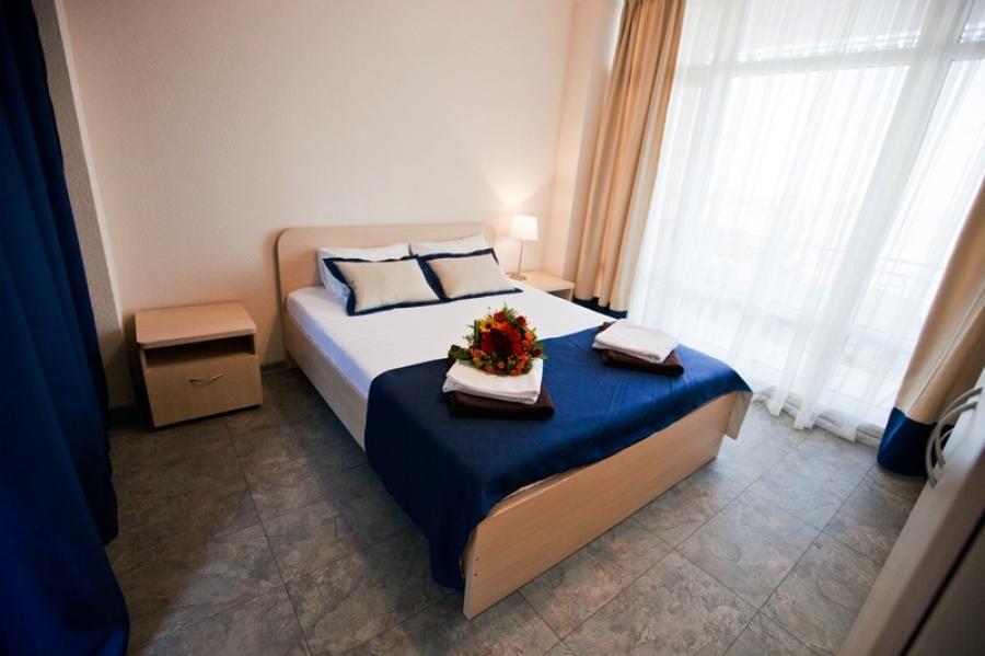 Номер «Стандарт с двуспальной кроватью» гостиницы «Ravenna Mare» - фото №37573