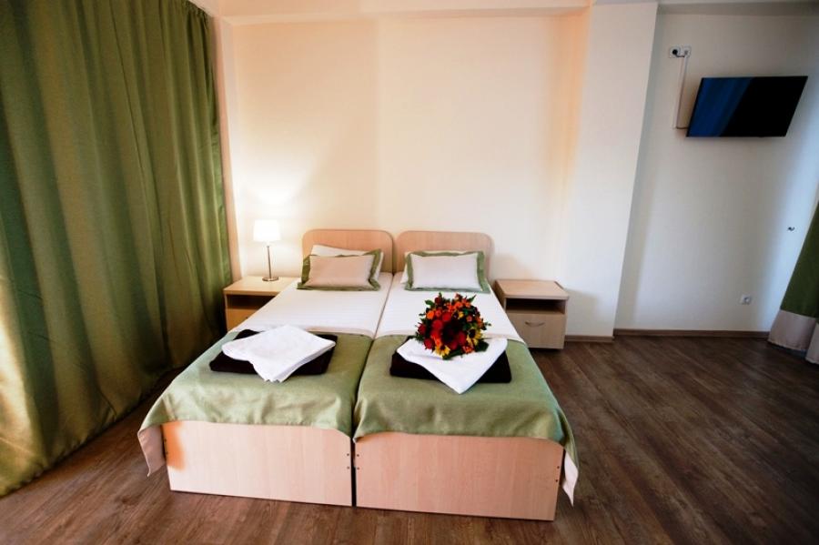 Номер «Стандарт семейный с диваном» гостиницы «Ravenna Mare» - фото №37585