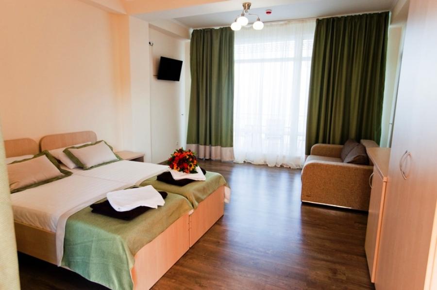 Номер «Стандарт семейный с диваном» гостиницы «Ravenna Mare» - фото №37586