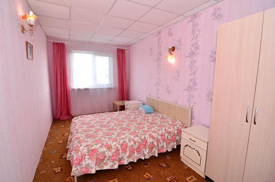 Второй этаж дома (5 комнат) с отдельным входом, со своей зоной отдыха - Частный сектор - Дача у моря - Новофедоровка - Крым