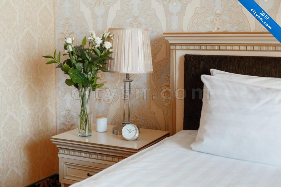 Номер «Романтический Люкс с террасой» гостиницы «Бутик Отель Калифорния» - фото №169721