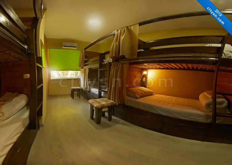 Номер « Кровать в общем 6-местном номере » хостела «Dream» - фото №172534