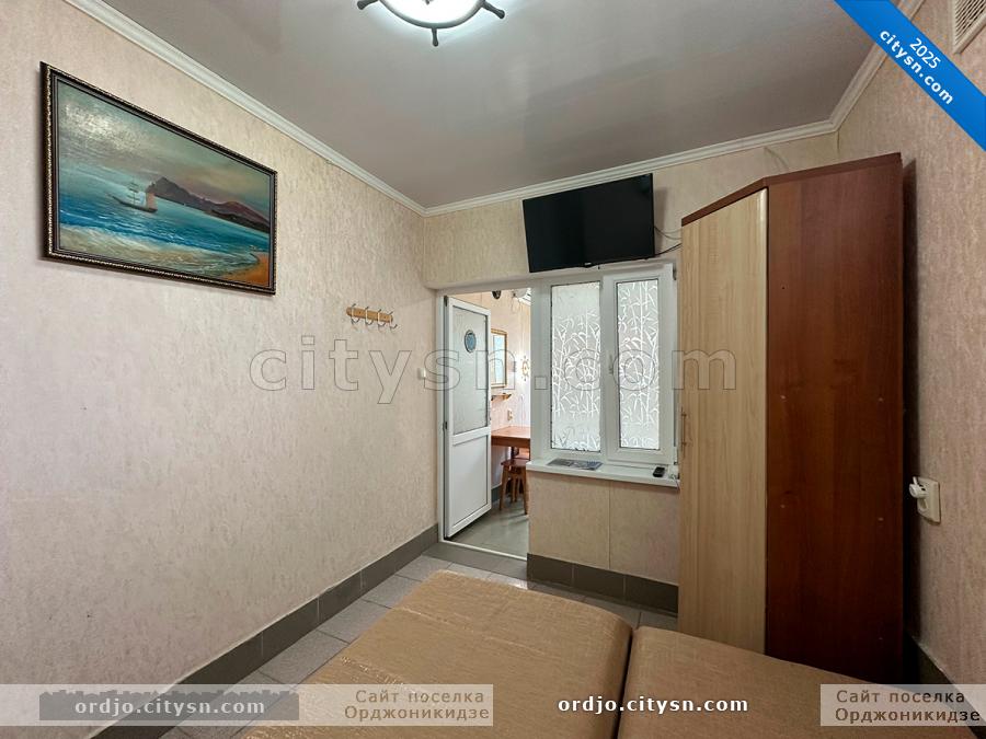 Номер «3-х местный номер» гостевого дома «Крымский кораблик» - фото №236018