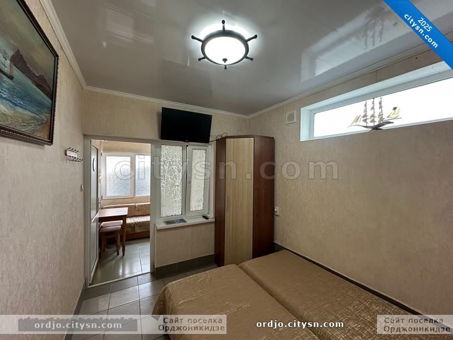 Номер «3-х местный номер» гостевого дома «Крымский кораблик» - фото №236019