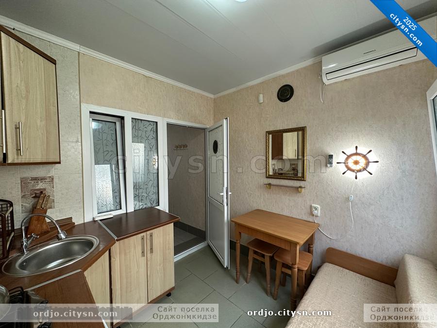 Номер «3-х местный номер» гостевого дома «Крымский кораблик» - фото №236020