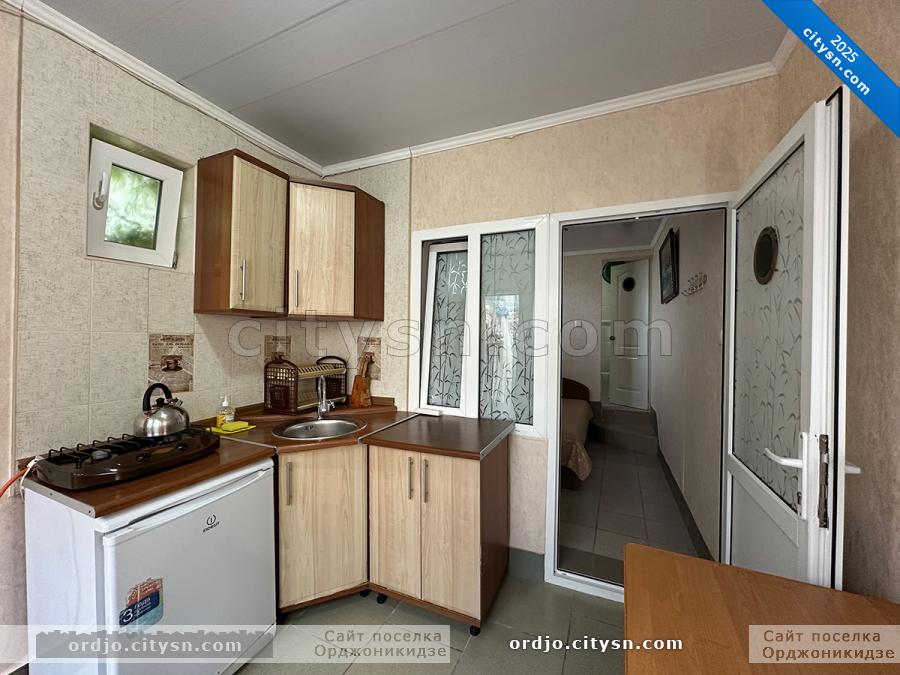 Номер «3-х местный номер» гостевого дома «Крымский кораблик» - фото №236021